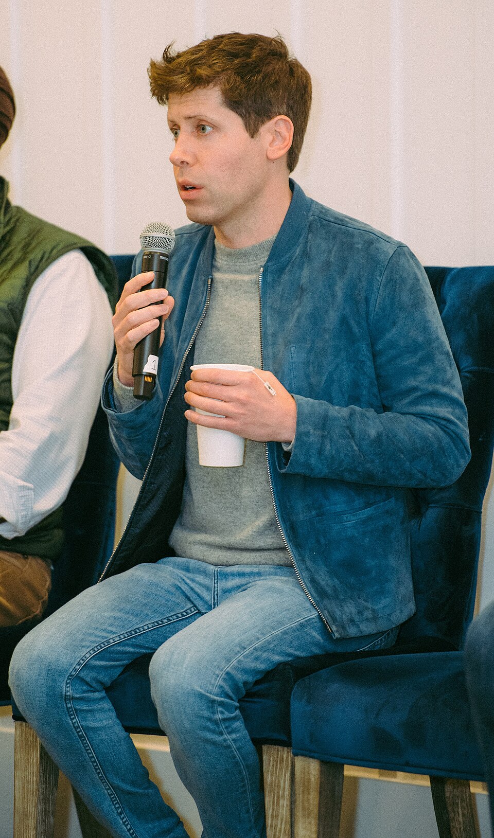 OpenAI CEO Sam Altman在公开发布会上